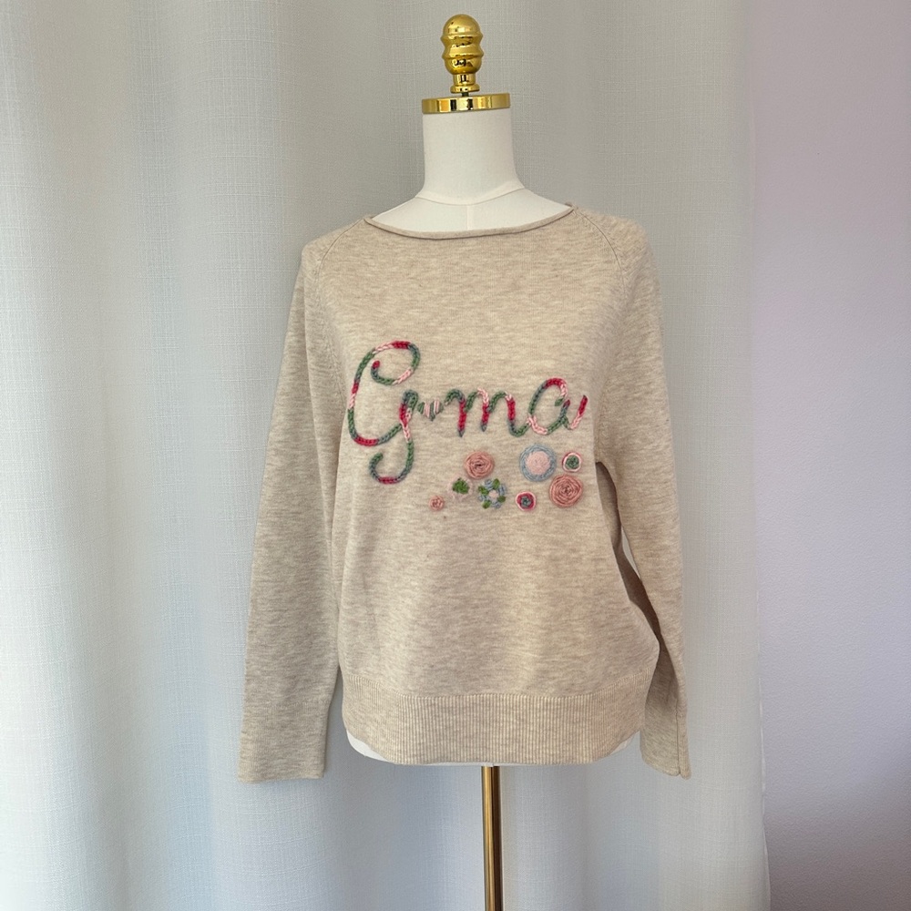 “G-ma” Floral Hand-Embroidered Lightweight sweater, MED, Free Ship